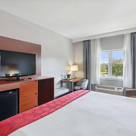 Ramada By Wyndham Saco/Old Orchard Beach Area מראה חיצוני תמונה