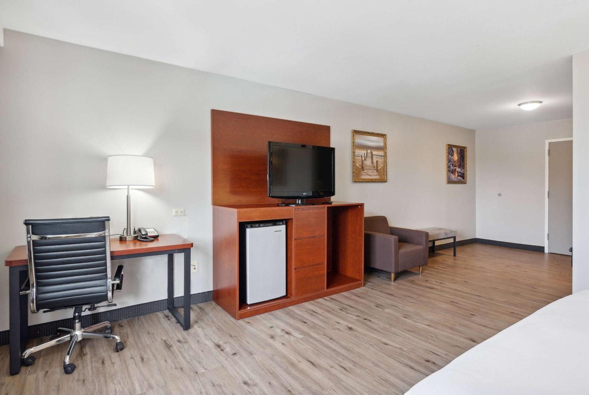 Ramada By Wyndham Saco/Old Orchard Beach Area מראה חיצוני תמונה