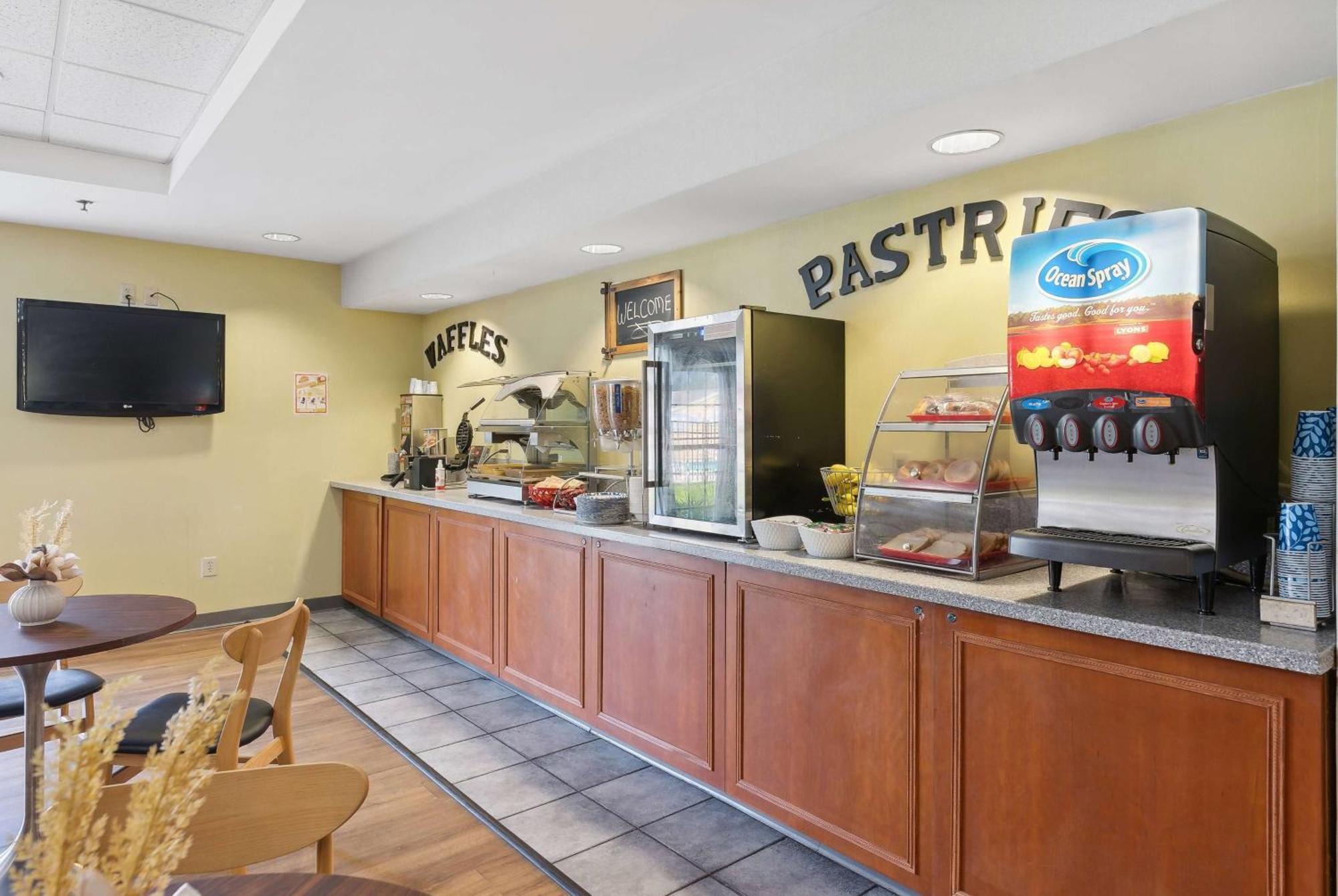Ramada By Wyndham Saco/Old Orchard Beach Area מראה חיצוני תמונה
