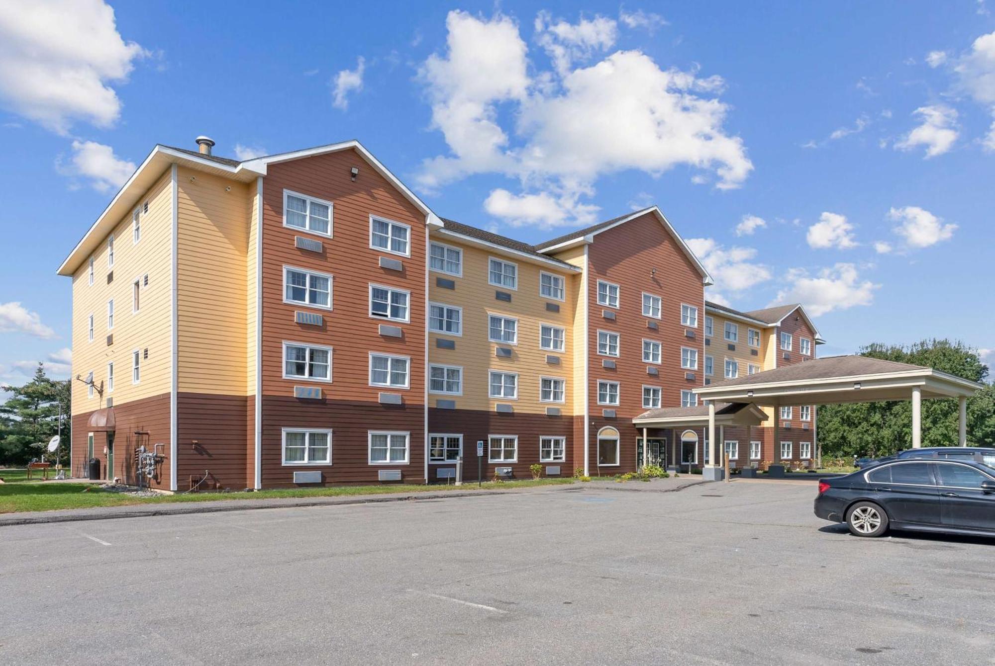 Ramada By Wyndham Saco/Old Orchard Beach Area מראה חיצוני תמונה