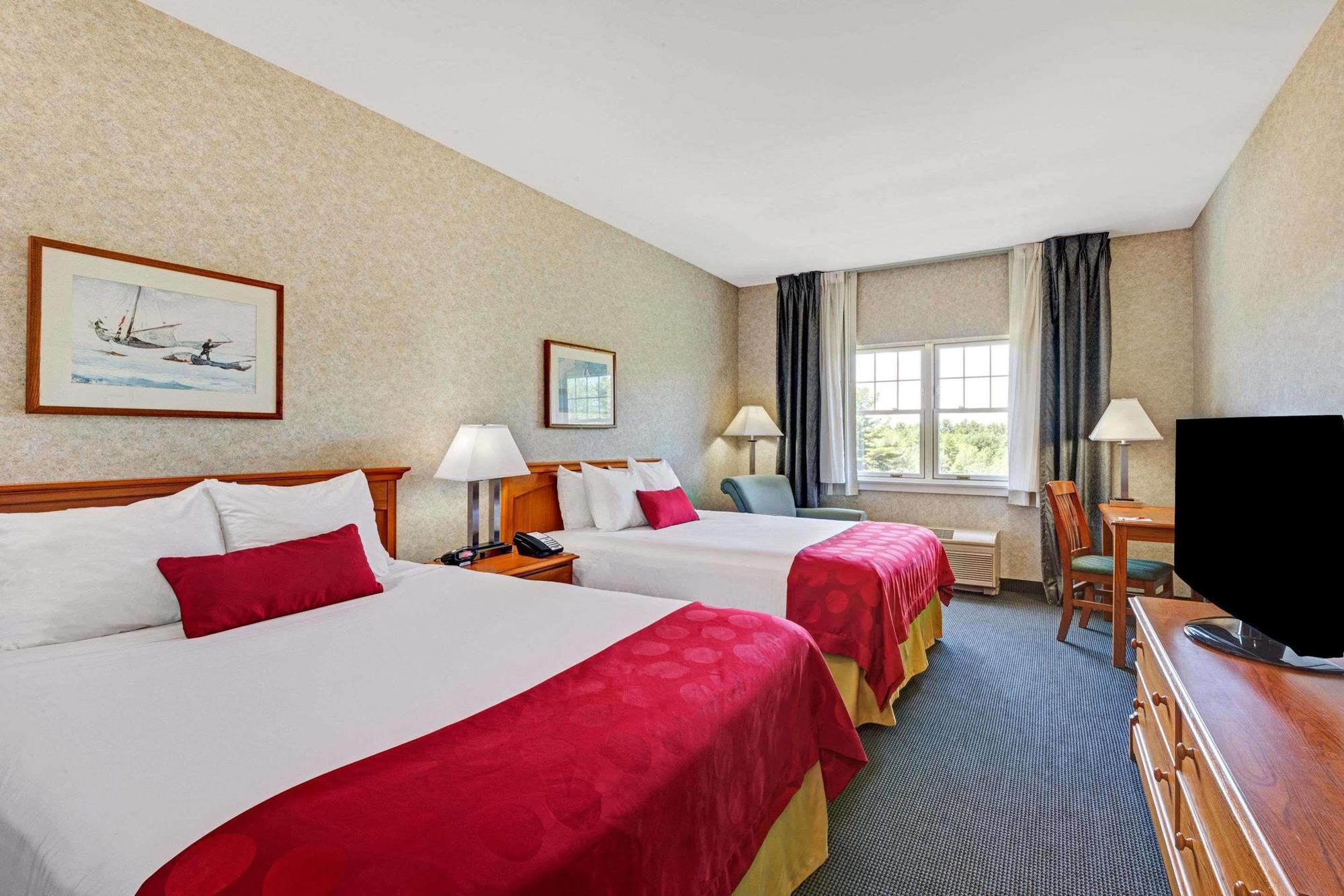 Ramada By Wyndham Saco/Old Orchard Beach Area מראה חיצוני תמונה