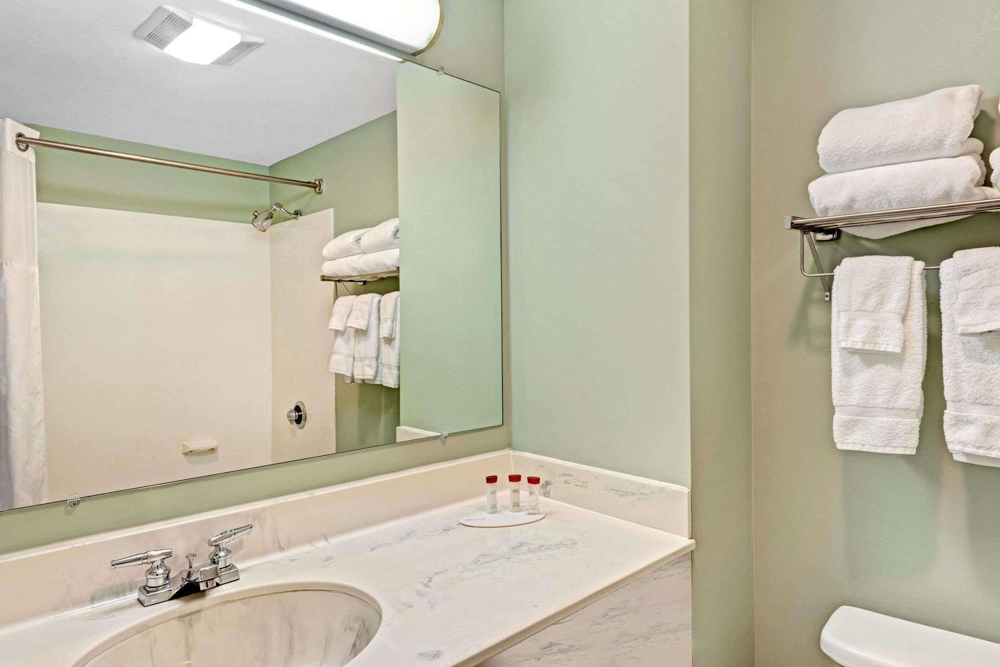 Ramada By Wyndham Saco/Old Orchard Beach Area מראה חיצוני תמונה